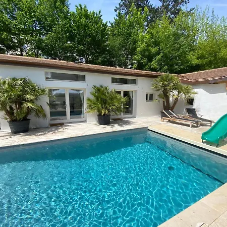 Mont-blanc Poolhouse 别墅 日内瓦
