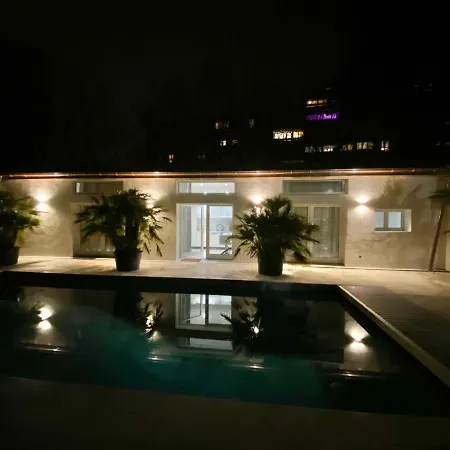 别墅 Mont-blanc Poolhouse *